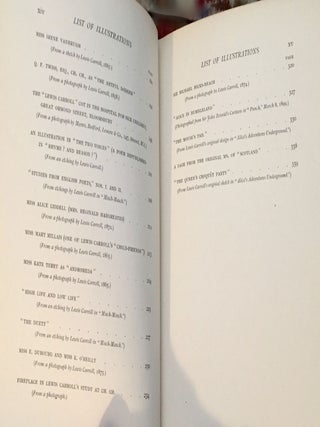 THE LEWIS CARROLL PICTURE BOOK