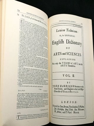 ISAAC NEWTON'S PAPERS & LETTERS ON NATURAL PHILOSOPHY; Edited by I. Bernard Cohen / Assisted by Robert E. Schofield / With explanatory prefaces by Marie Boas, Charles Coulston Gilllispie, Thomas S. Kuhn, & Perry Miller