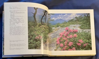 WILDFLOWERS ACROSS AMERICA; Photographs Selected by Les Line
