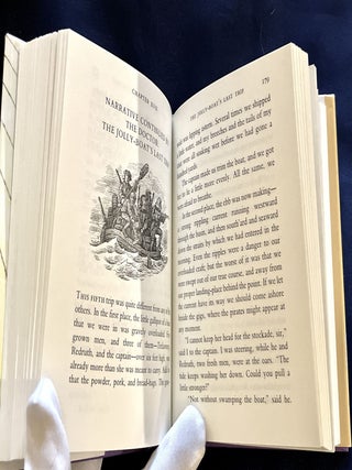 TREASURE ISLAND; Robert Louis Stevenson / Illustrated by Colin McNaughton