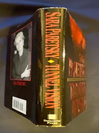 TUNNEL VISION; V. I. Warshawski Stories